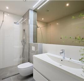 6 Bedroom Seafront Villa with Pool near Slano, Sleeps 12-14